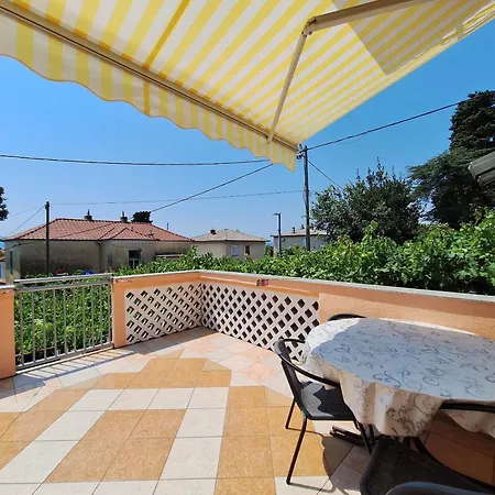 Apartment Carija *